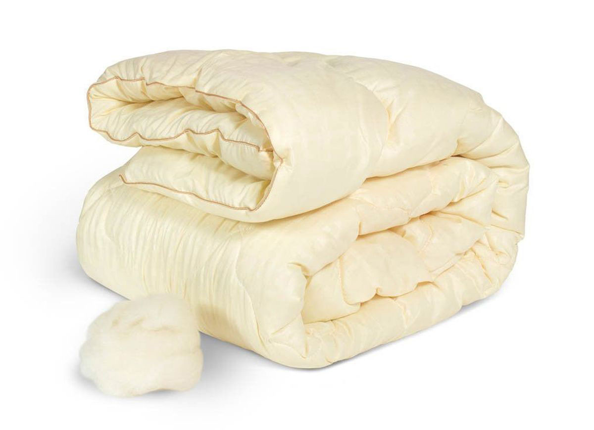 Купить теплое легкое одеяло 1.5. Одеяло комфорт овечья шерсть полиэстер. Одеяло из овечьей шерсти. Овечье одеяло. Теплое одеяло.
